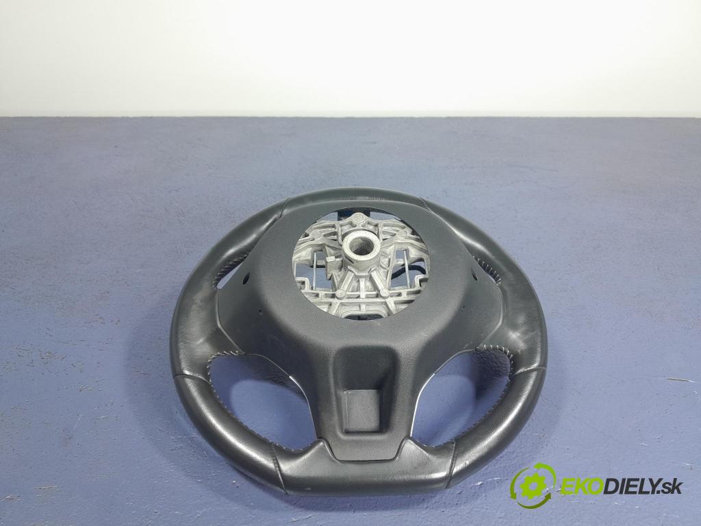Peugeot 308 2014 volant 