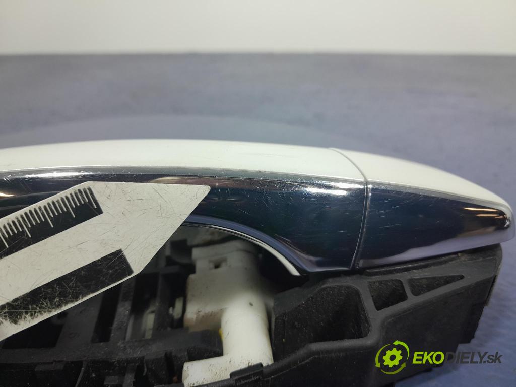 Peugeot 308 2014 rukoväť Predné Prava: 9686433680