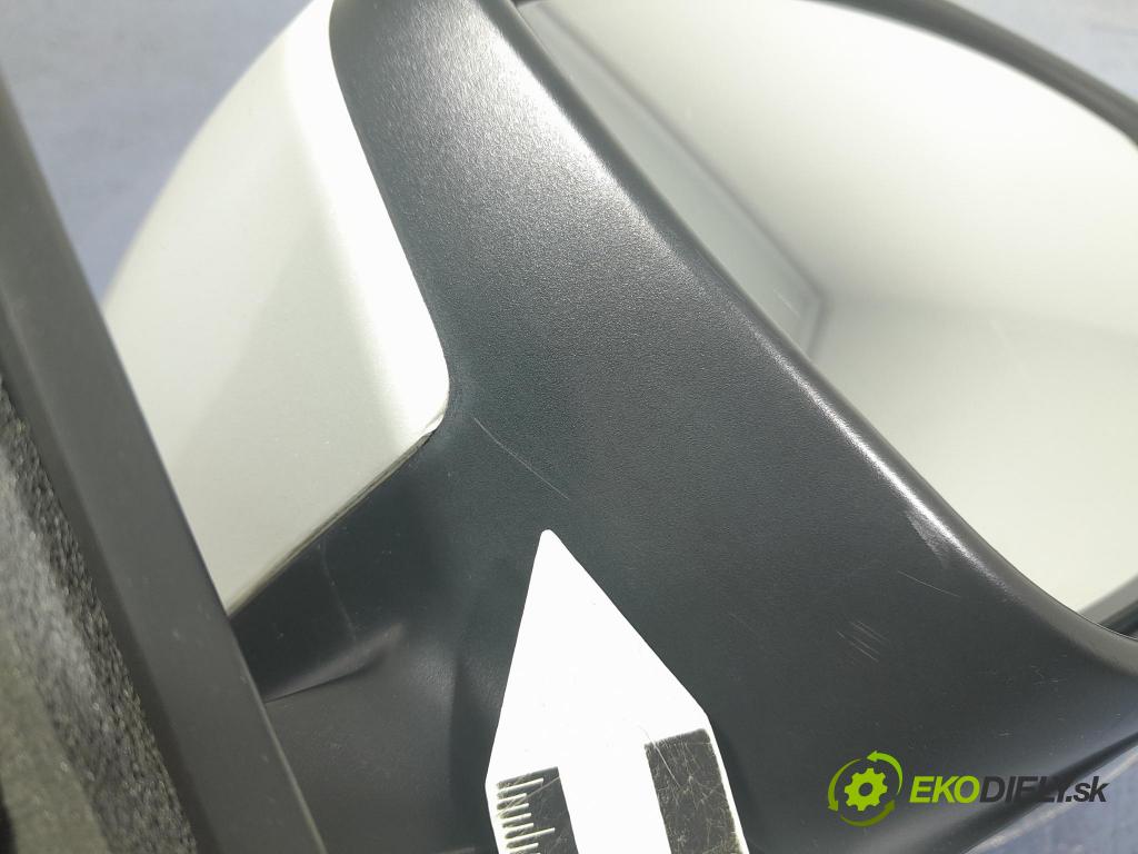 Peugeot 308 2014 zrkadlo pravé 