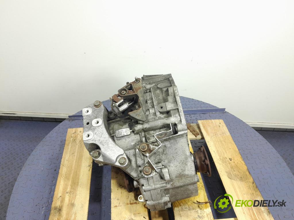 Vw Passat 2005 prevodovka Manualna HDV