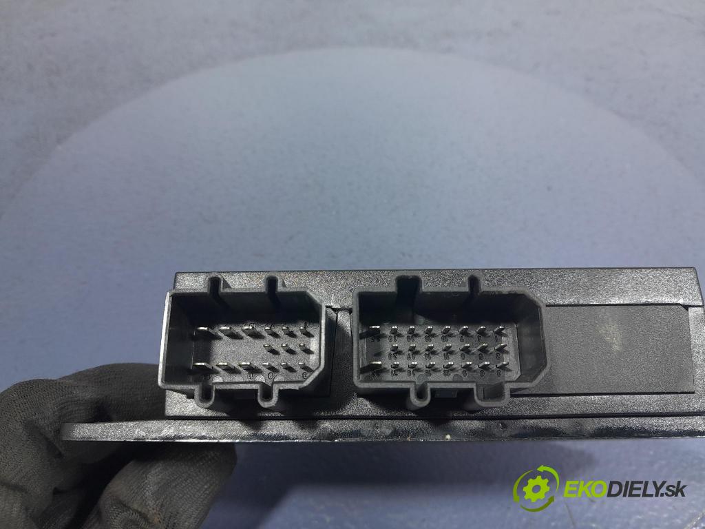 Vw Passat 2002 riadiaca jednotka Komfortu 1C0959799B