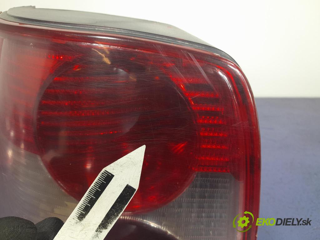 Vw Passat 2002 svetlo / reflektor zad ľavá Vonkajsia: 11-A210B