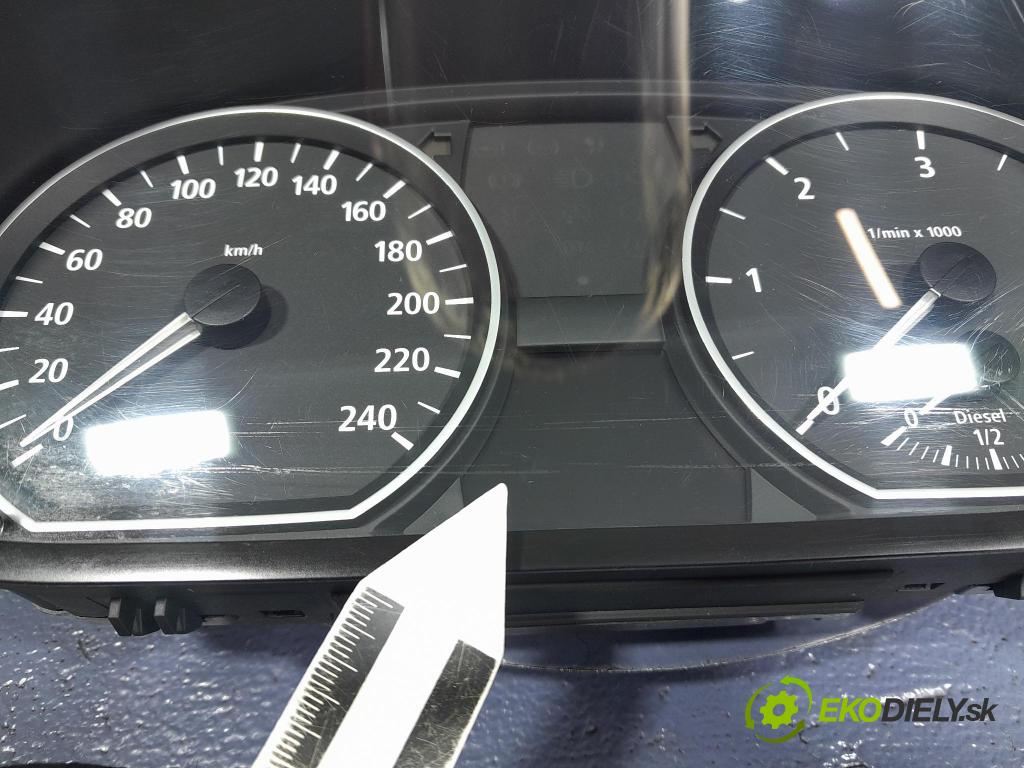 Bmw Seria 1 2004 prístrojovka/ budíky