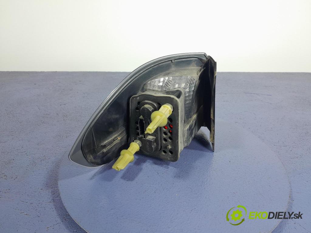 Ford S-max 2008 svetlo / reflektor zad Prava: Vonkajsia: