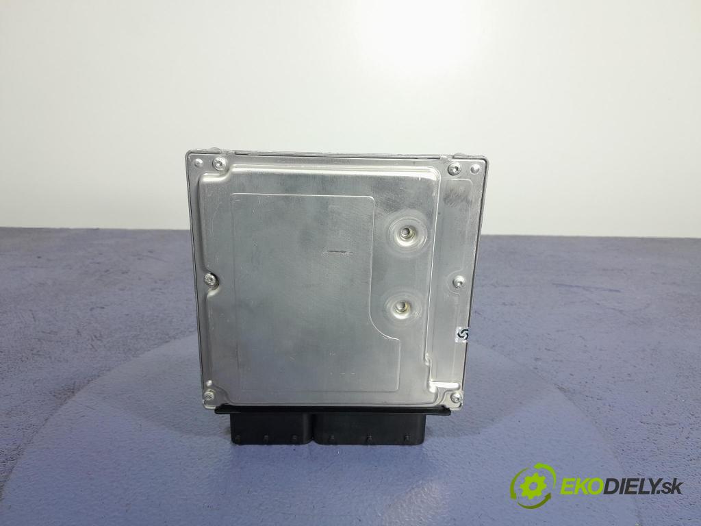 Bmw Seria 1 2004 riadiaca jednotka Motor: 7795844