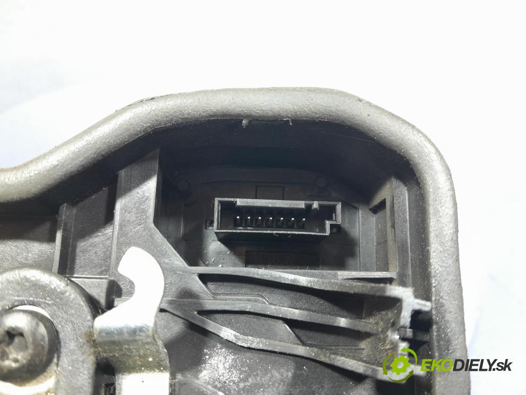 Bmw Seria 1 2004 zámok dvere Predné Vľavo: 7167077