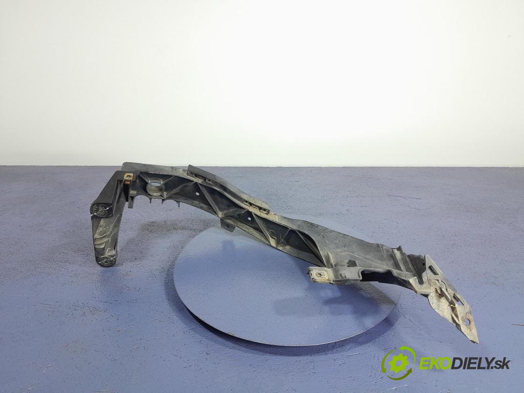 Bmw Seria 1 2004 Reflektor: v pravo: 7120824