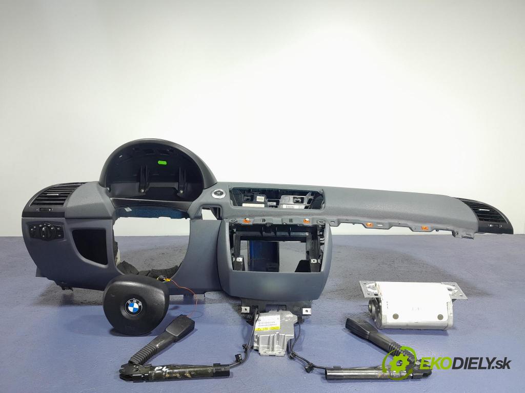 Bmw Seria 1 2004 kokpit,pristrojová doska
