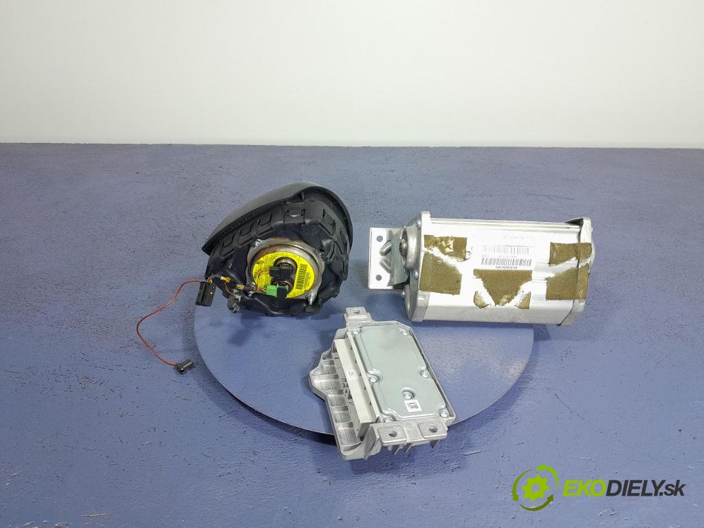 Bmw Seria 1 2004 kokpit,pristrojová doska