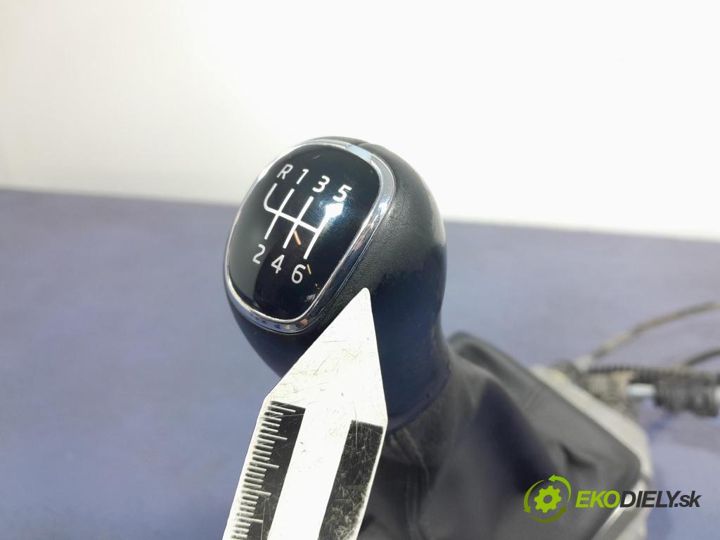 Skoda Fabia 2018 Páka: Zmeny: 6C0711049F