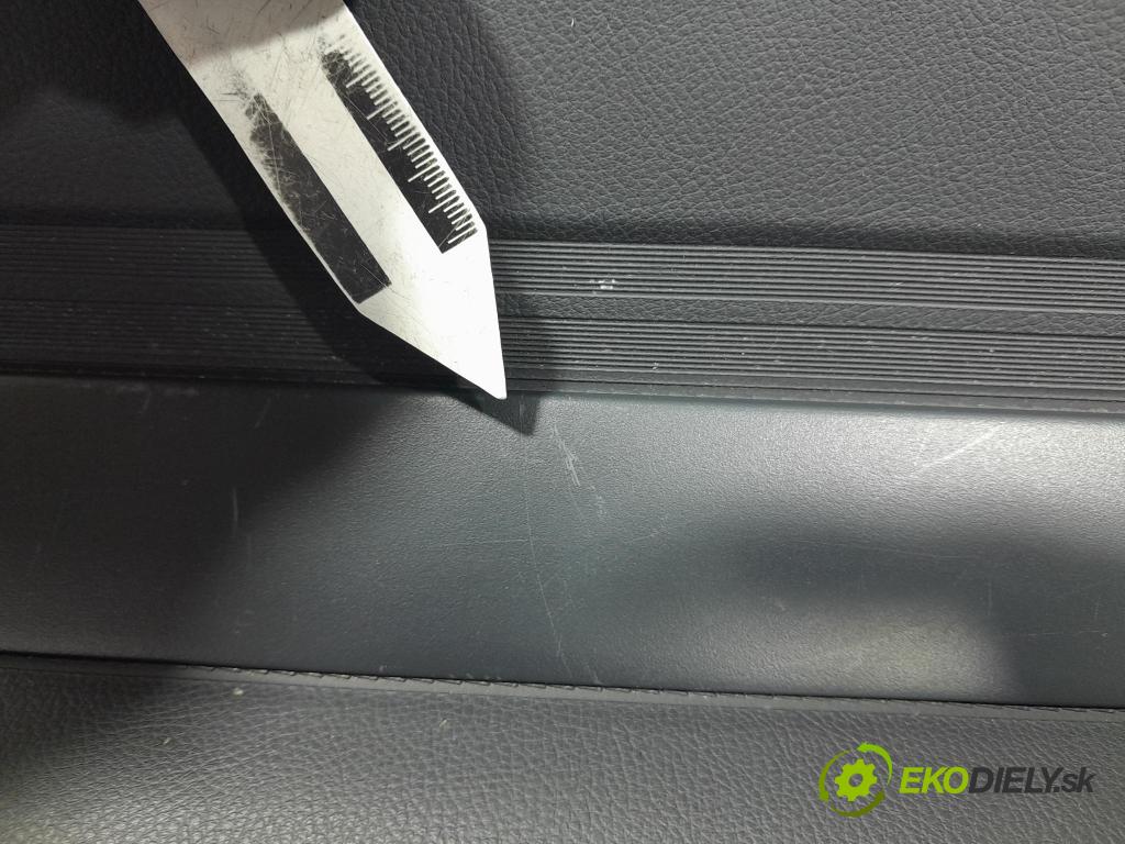 Skoda Fabia 2018 roleta 6V9867871B