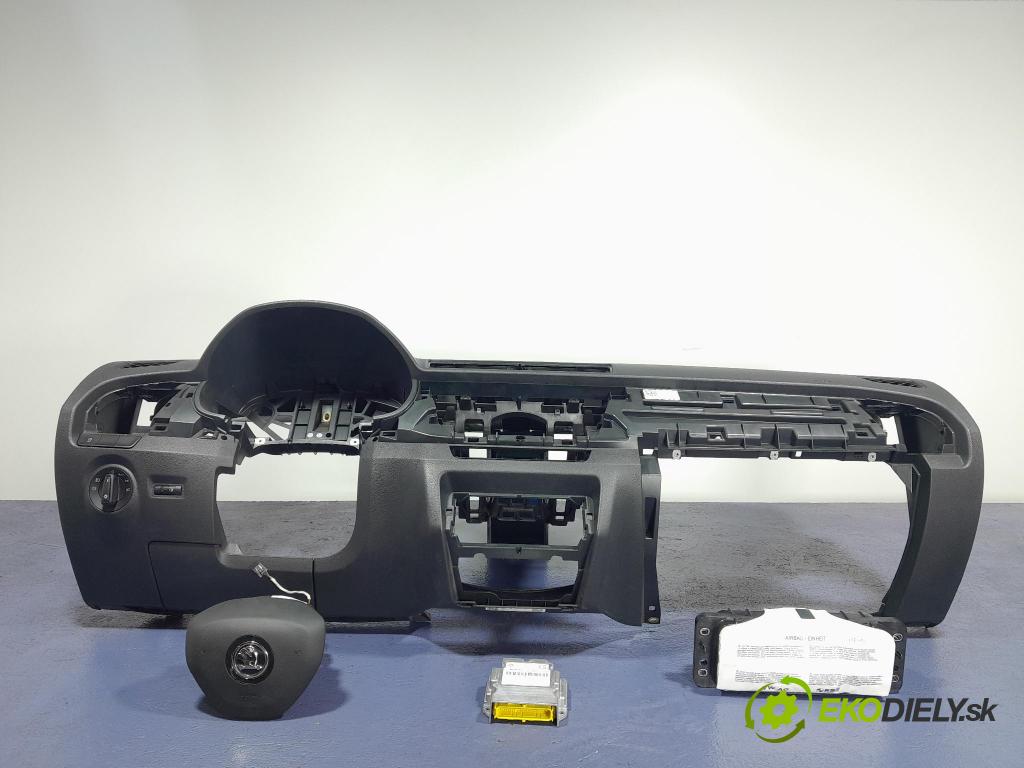 Skoda Fabia 2018 kokpit,pristrojová doska
