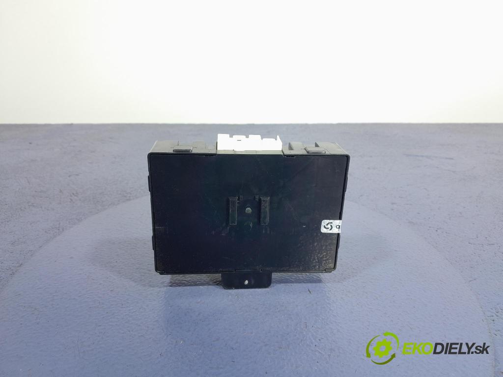 Mazda 5 2007 riadiaca jednotka Komfortu CD34 67560C