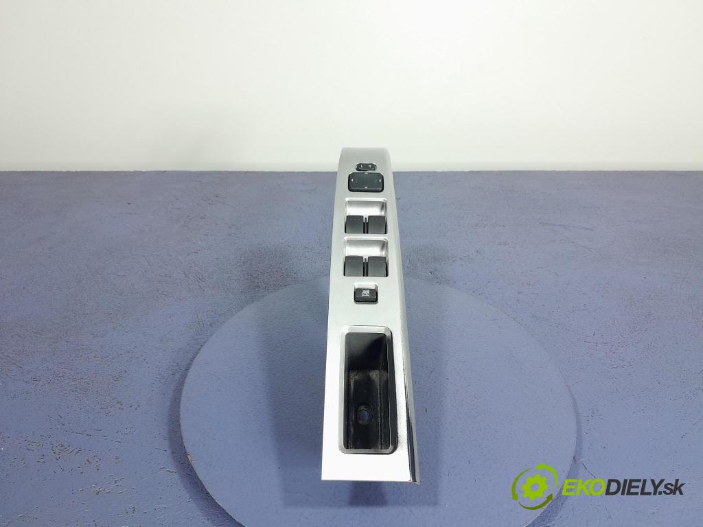 Mazda 5 2007 prepínač CC2966350A