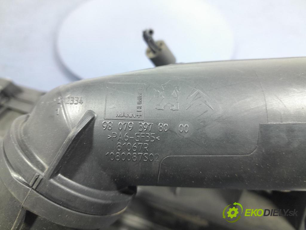 Peugeot 308 2014 obal Filtre: Vzduch: 9805057080