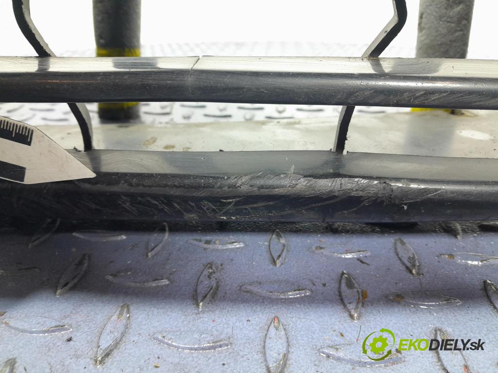 Saab 9-5 2006 nárazník Predné