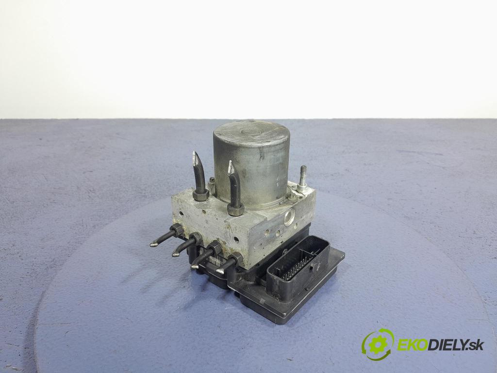 Audi A6 2004 čerpadlo ABS x 4F0614517A