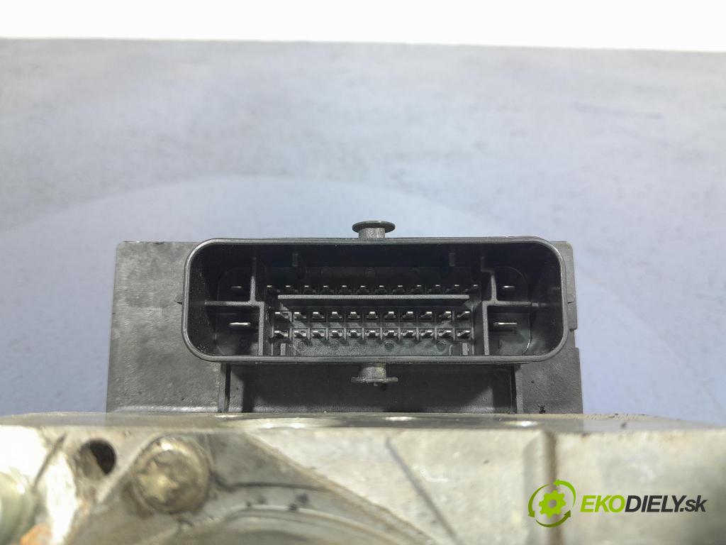 Audi A6 2004 čerpadlo ABS x 4F0614517A