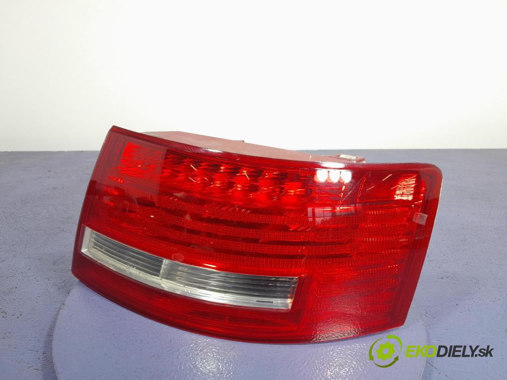 Audi A6 2004 světlo Zad: Práva: Mimo: