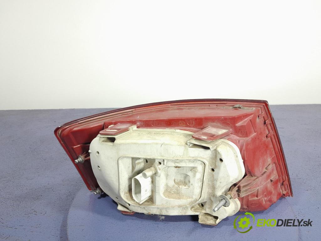 Audi A6 2004 světlo Zad: Práva: Mimo: