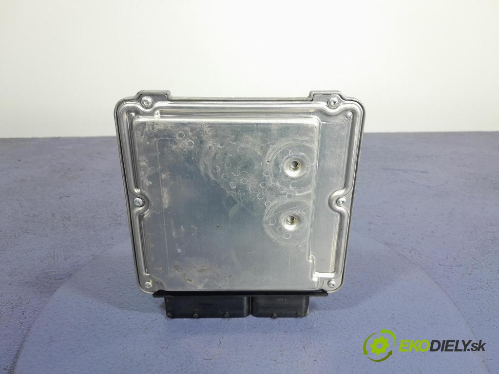 Audi A6 2004 riadiaca jednotka Motor: 4F0907401A