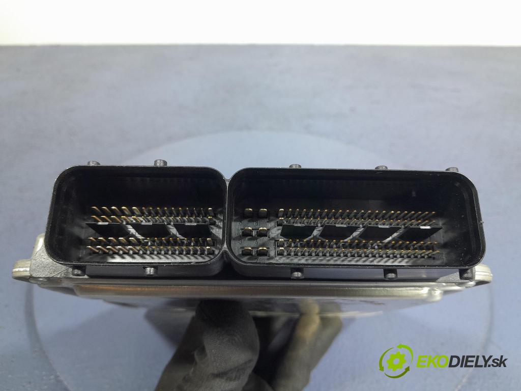 Audi A6 2004 riadiaca jednotka Motor: 4F0907401A