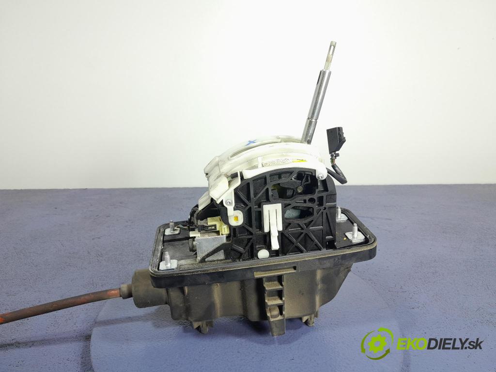 Audi A6 2004 Páka: Zmeny: 4F1713041P