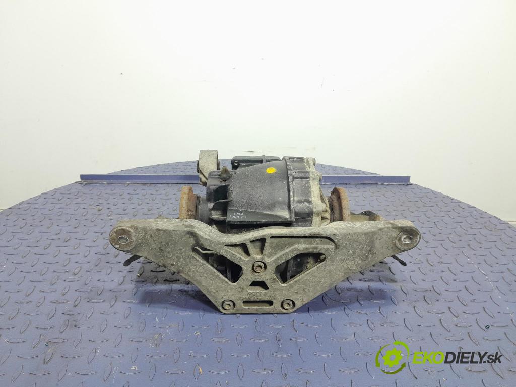 Audi A6 2004 Most: Zadný: 01R523131