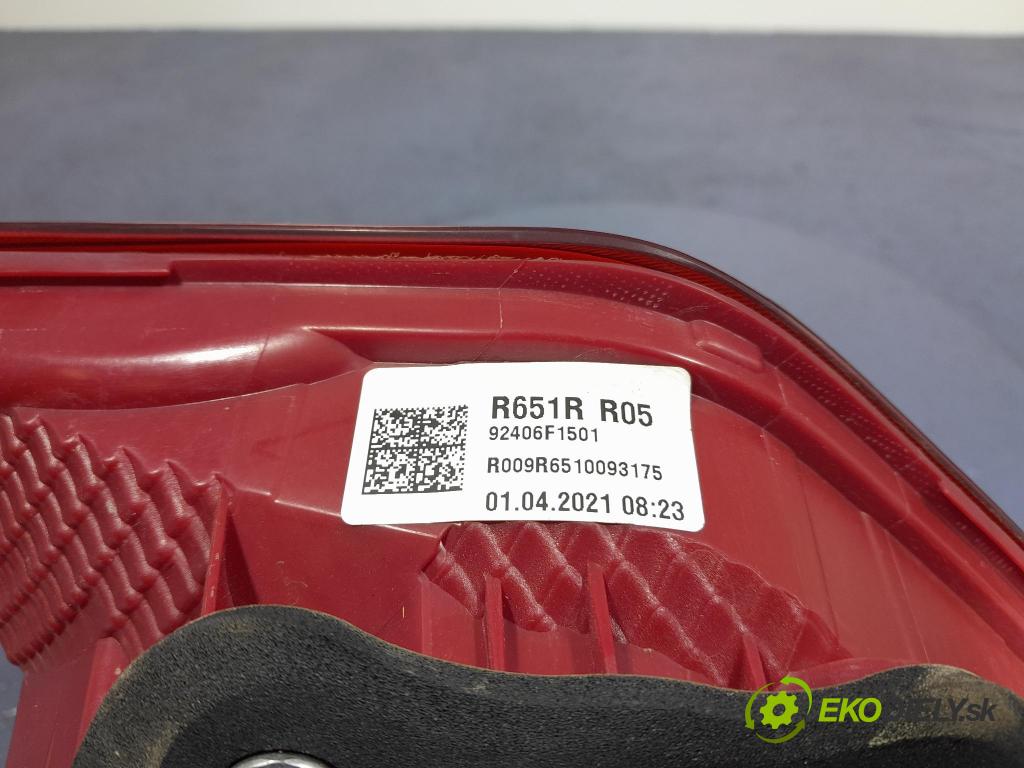 Kia Sportage 2021 svetlo / reflektor zad Prava: Vnútri: 92406F1501
