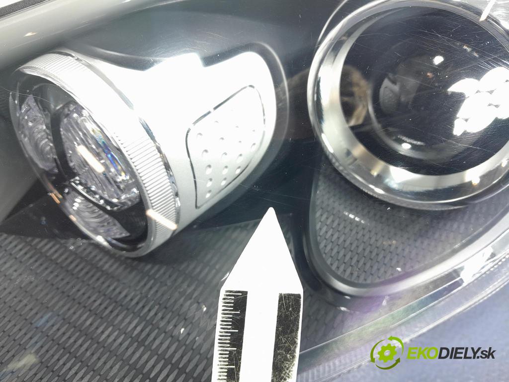 Kia Sportage 2021 Reflektor: Vľavo: F192101200