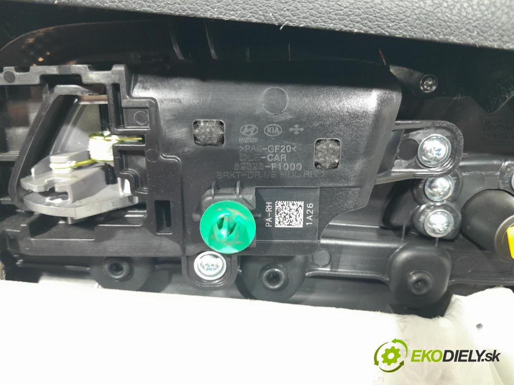 Kia Sportage 2021 Čalounictví: dvere Predné Prava: 82361-F1000WK