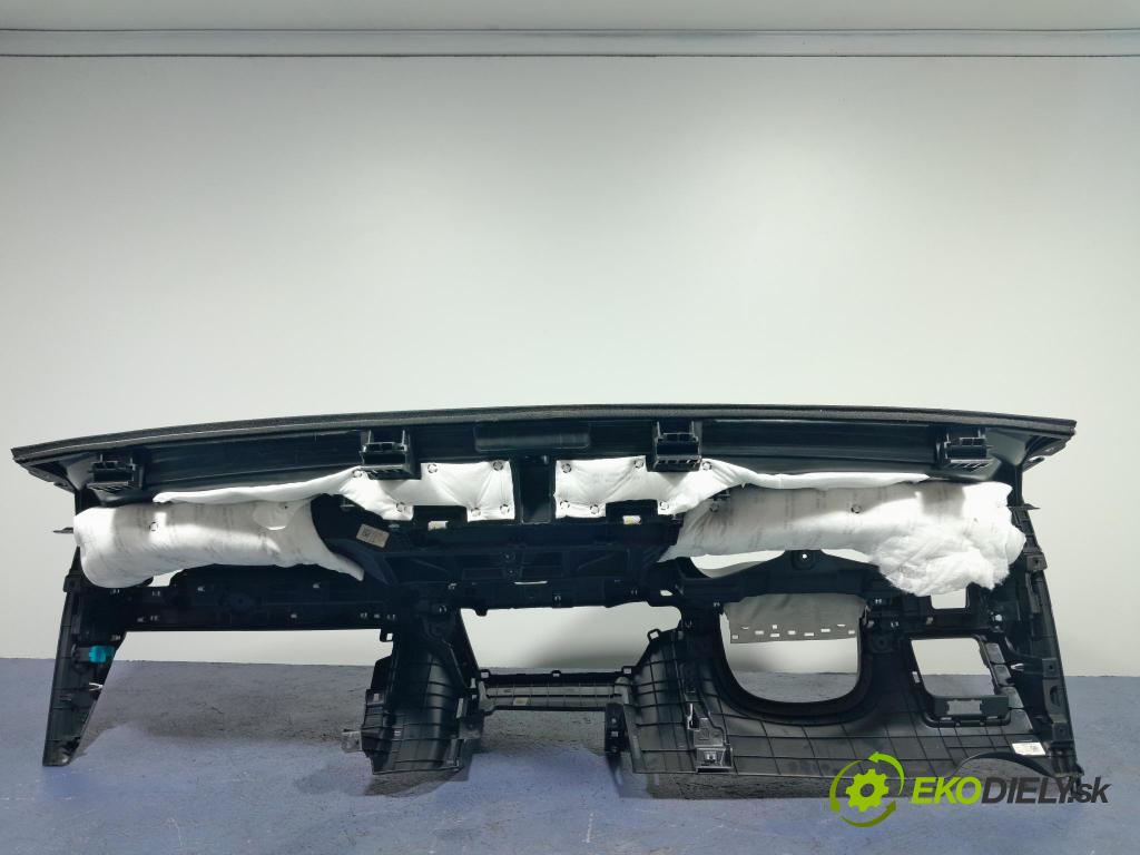 Kia Sportage 2021 kokpit,pristrojová doska