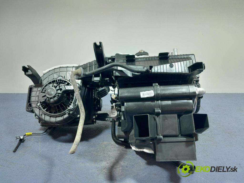 Kia Sportage 2021 radiator 97200-F1440