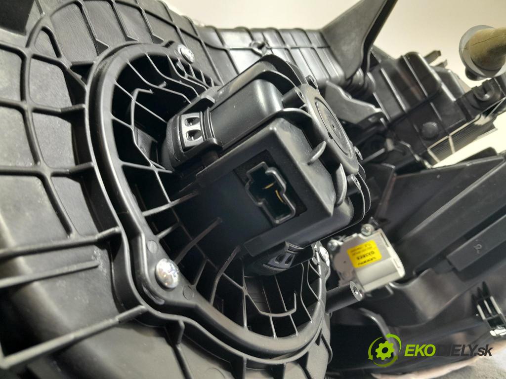 Kia Sportage 2021 radiator 97200-F1440