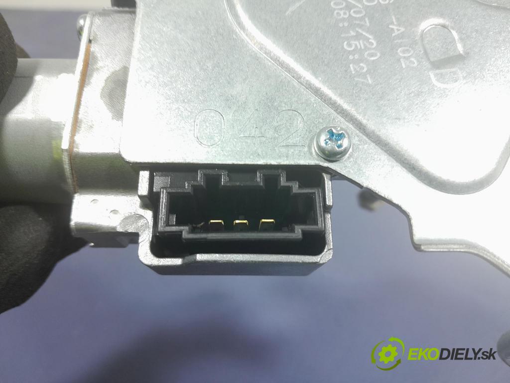 Bmw Seria 1 2020 motor: Stierače: zad 8495516