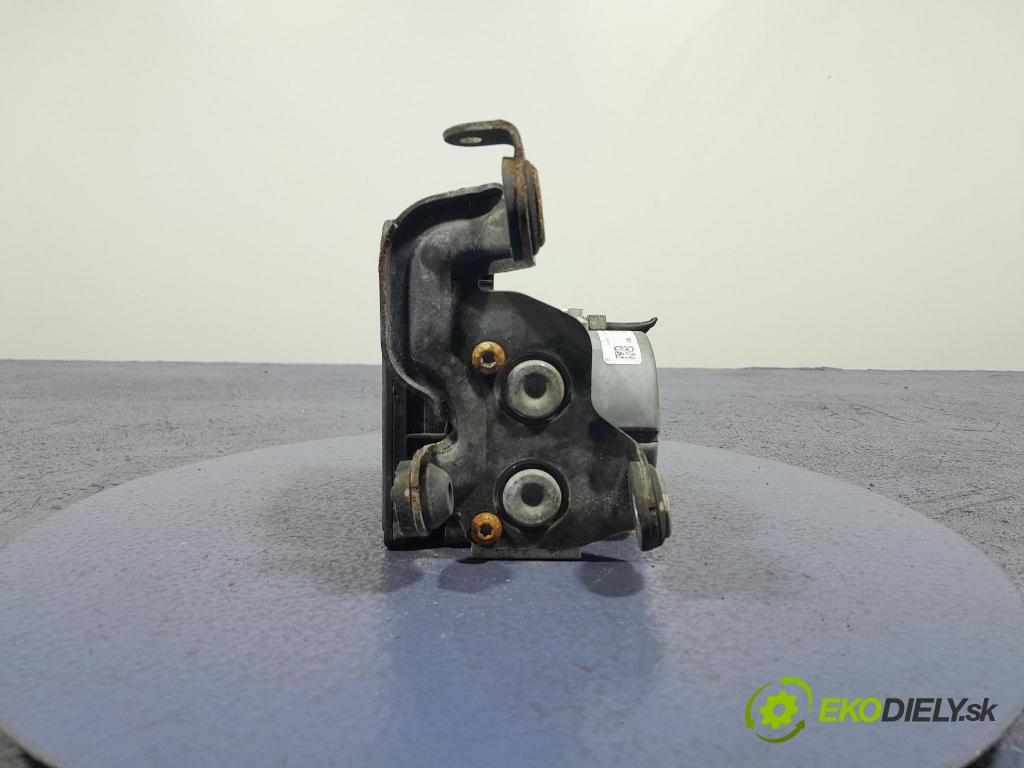 Ford Fusion 2013 čerpadlo ABS x DG9C-2C405-FB