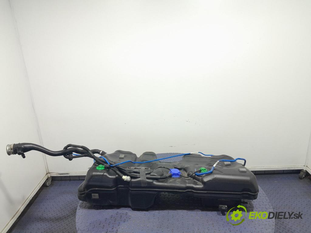 Bmw Seria 1 2020 Nádrž: paliva 7465135