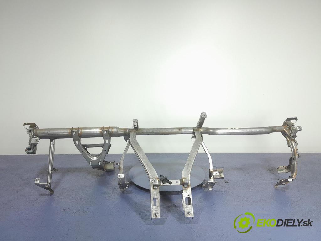 Bmw Seria 1 2020 kokpit,pristrojová doska 6823064