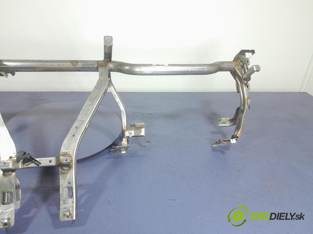 Bmw Seria 1 2020 kokpit,pristrojová doska 6823064