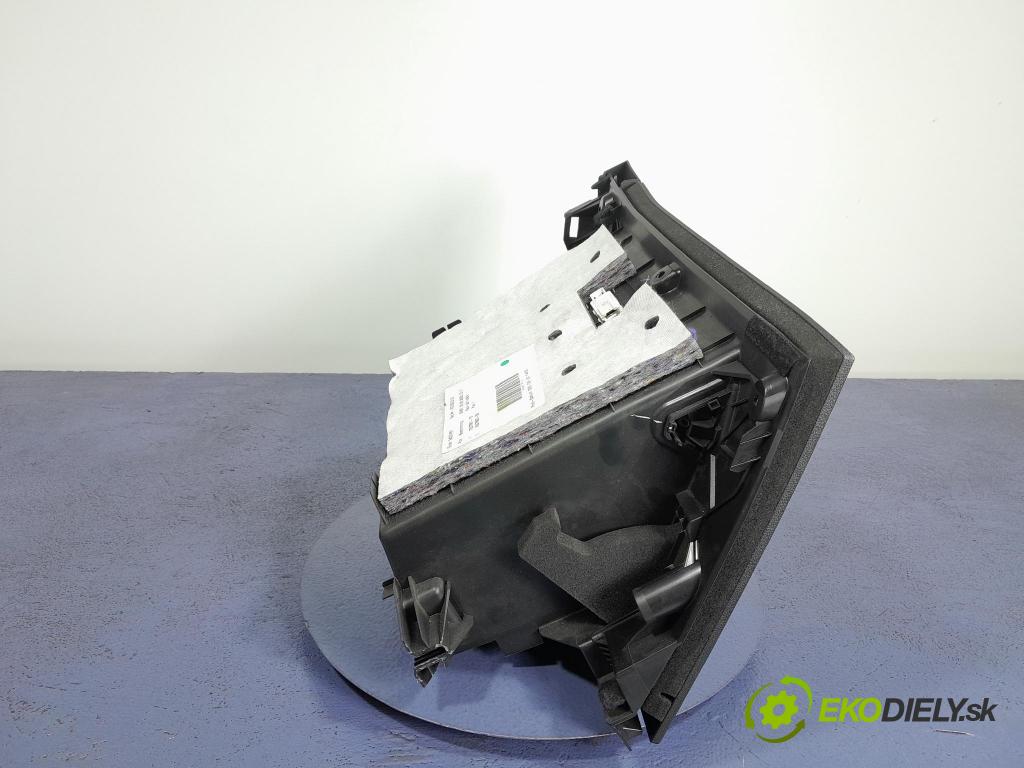 Bmw Seria 1 2020 kastlík 7937981