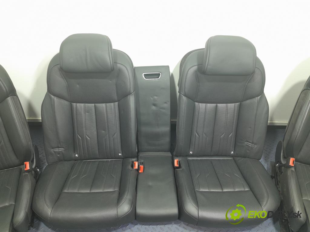 Audi A8 2019 sedačke: Soubor. 01