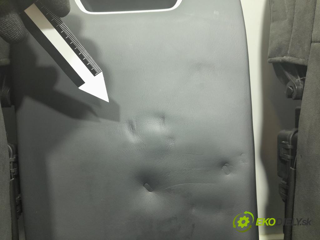 Audi A8 2019 sedačke: Soubor. 01