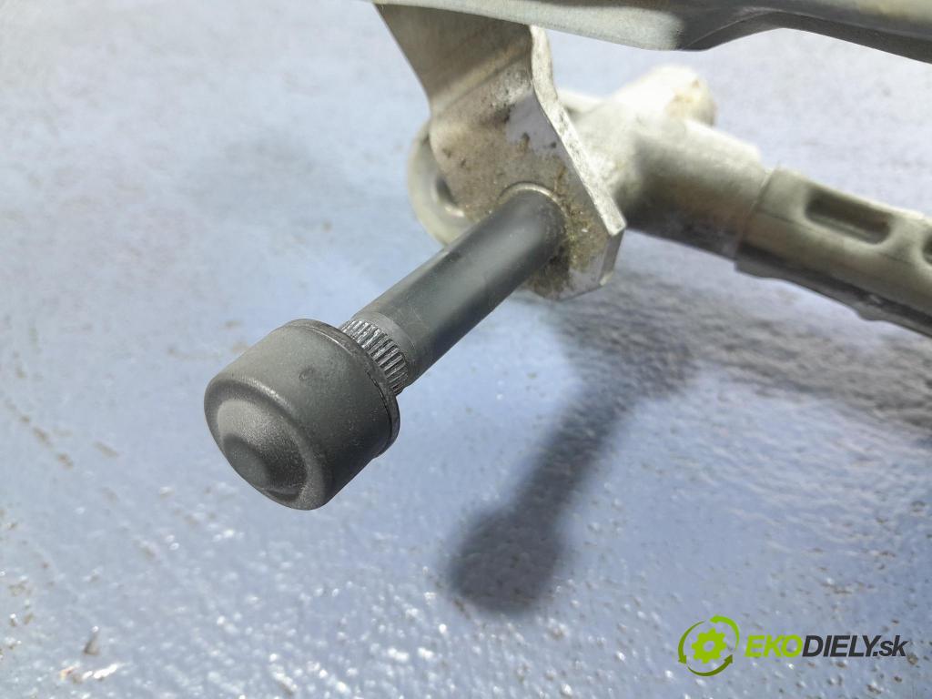 Bmw Seria 1 2020 mechanizmus motor: Stierače: Predné 7453953