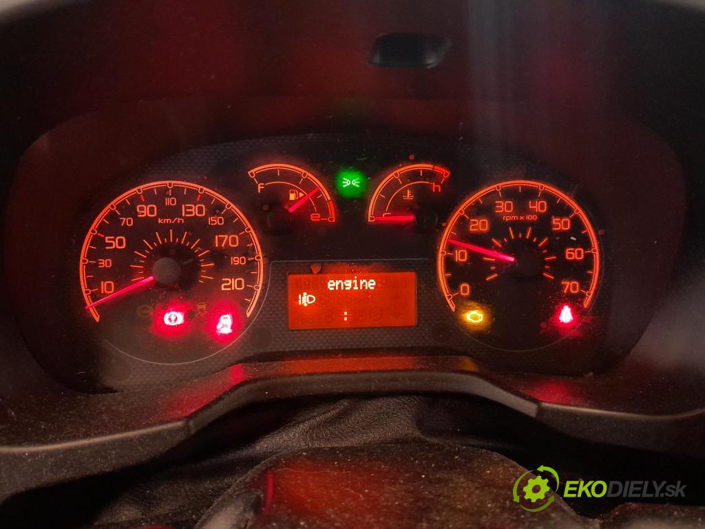 Fiat Fiorino 2015 prístrojovka/ budíky 1376277080