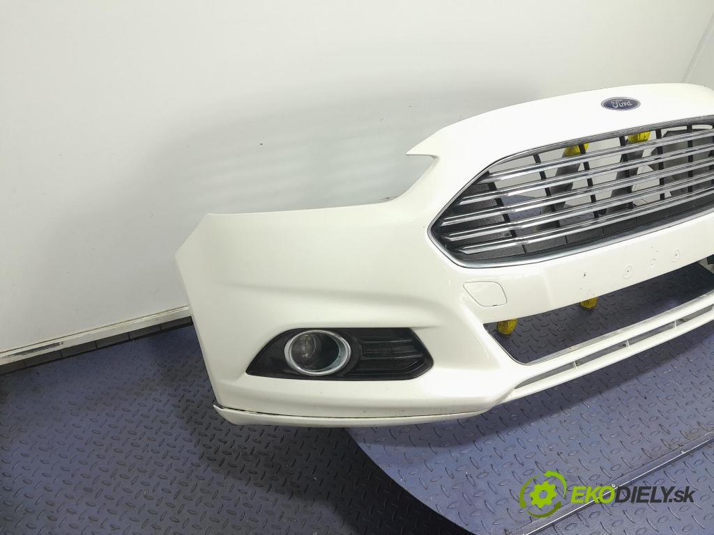 Ford Fusion 2013 nárazník před