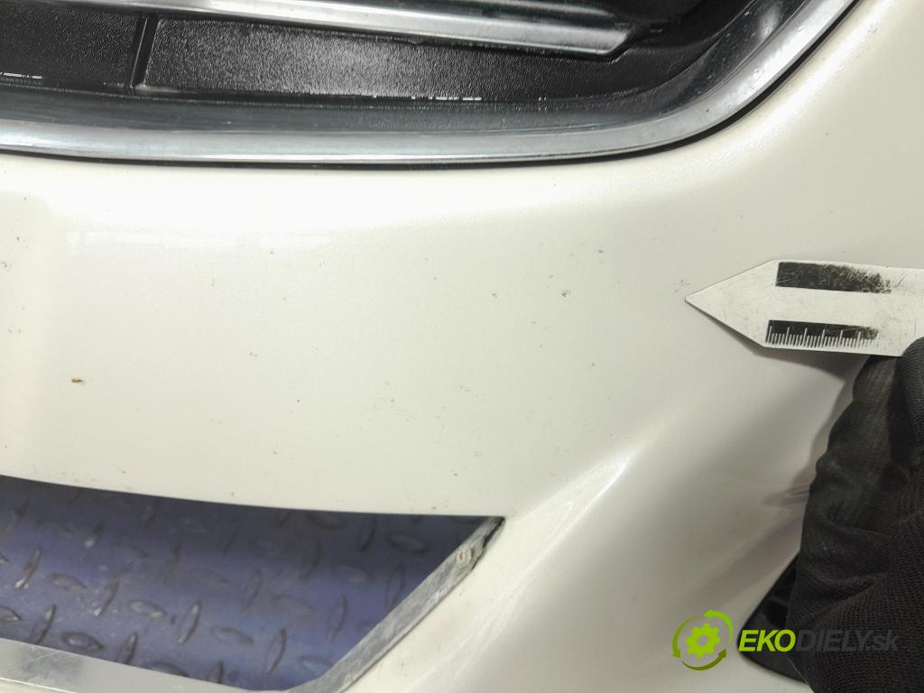 Ford Fusion 2013 nárazník před
