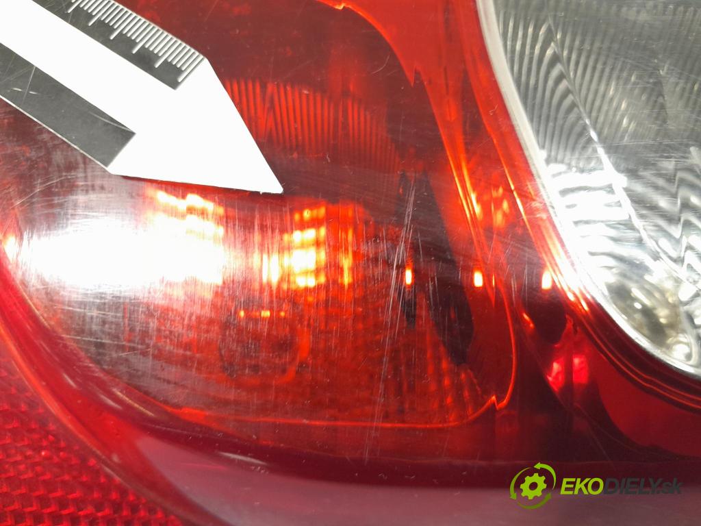 Fiat Fiorino 2015 světlo Zad: Práva: Mimo: 01353205080E