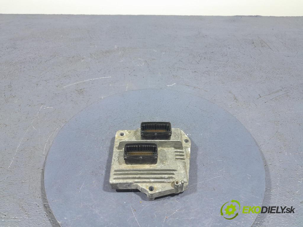 Opel Meriva 2006 riadiaca jednotka Motor: 12249823