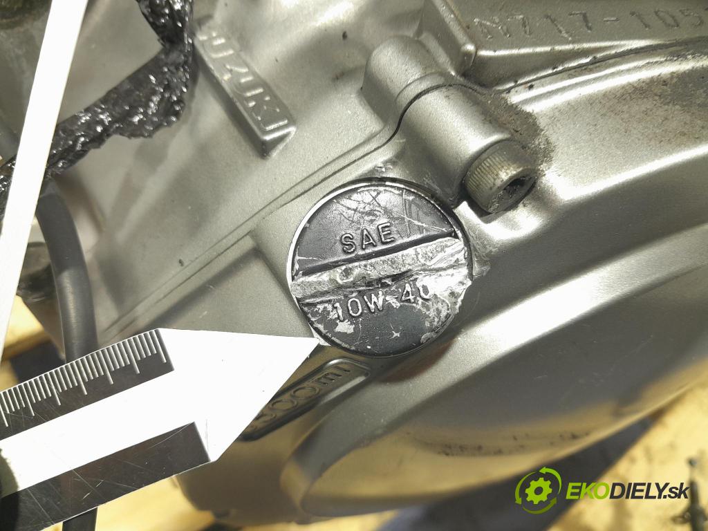 Suzuki Gsx 600fw 1998 motor Benzín: