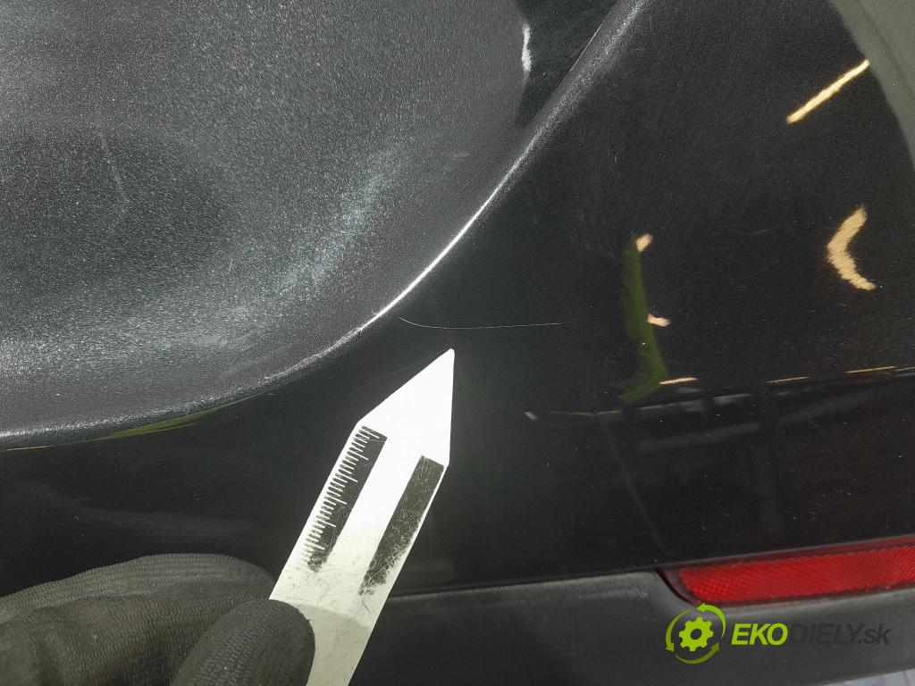 Opel Astra 2011 nárazník Zad: